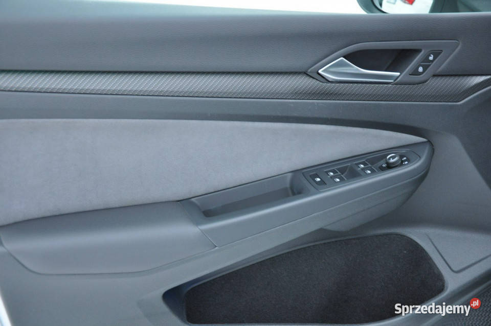 Volkswagen Golf 15 eTSI 150 DSG Rline Kamera Golf