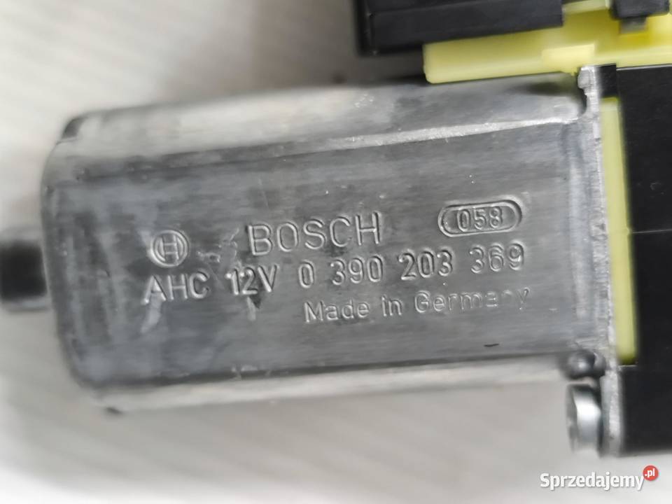 SILNICZEK REGULACJI FOTELA LEWY EKLASA W212 osobowe
