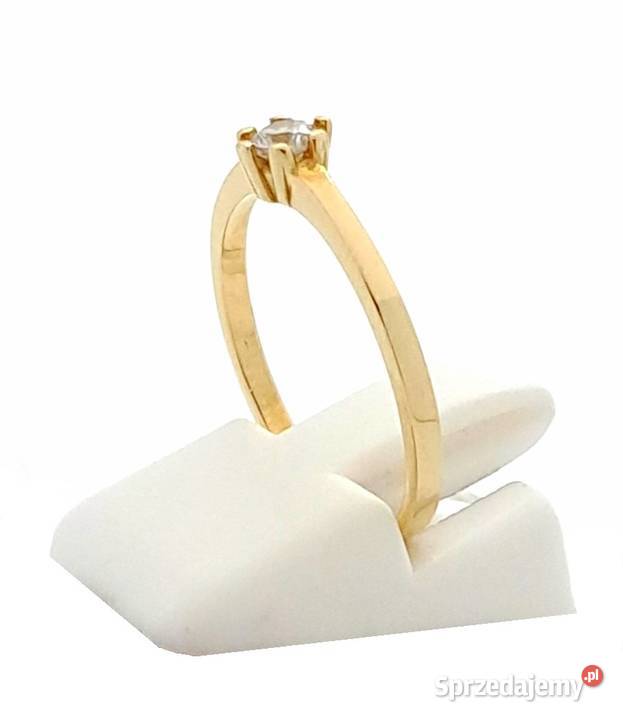 Pierścionek r16 Złoty pr333 z jednym kamieniem Poznań