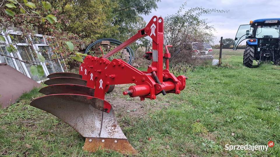 Pług czteroskibowy Pługi Staszów