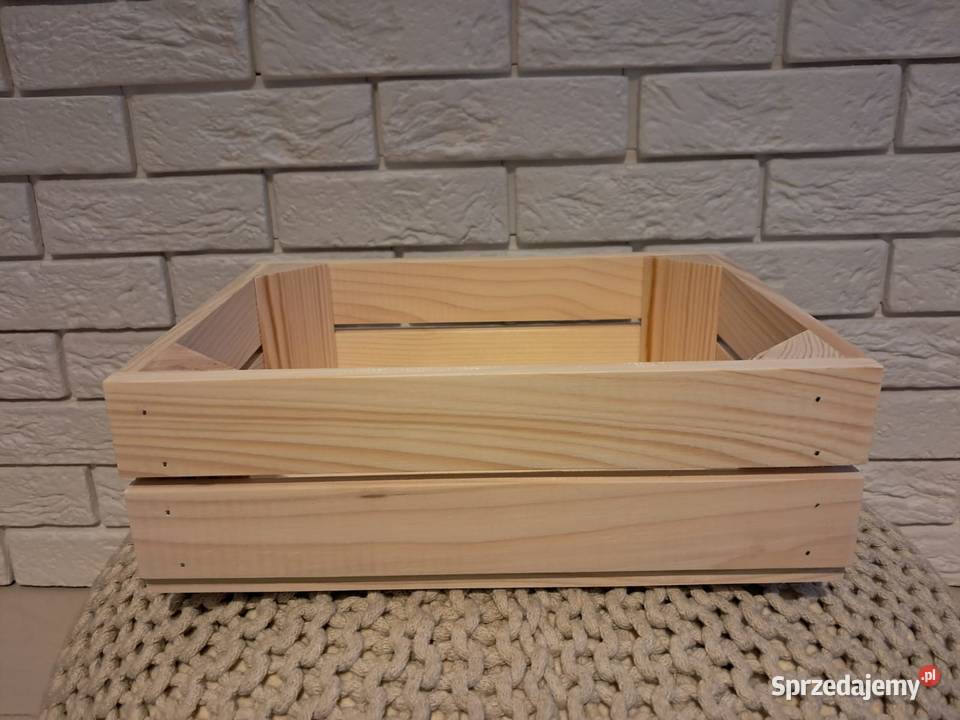 Drewniana skrzyneczka osłonka pudełko