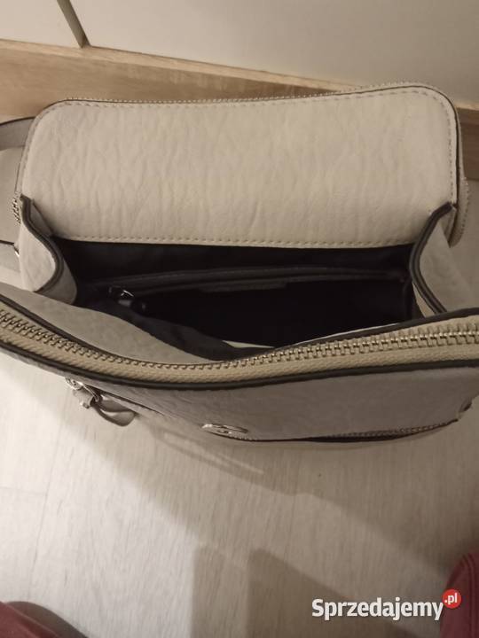 Sprzedam Plecak Calvin Klein Kolor Szary Torby i torebki Golub-Dobrzyń