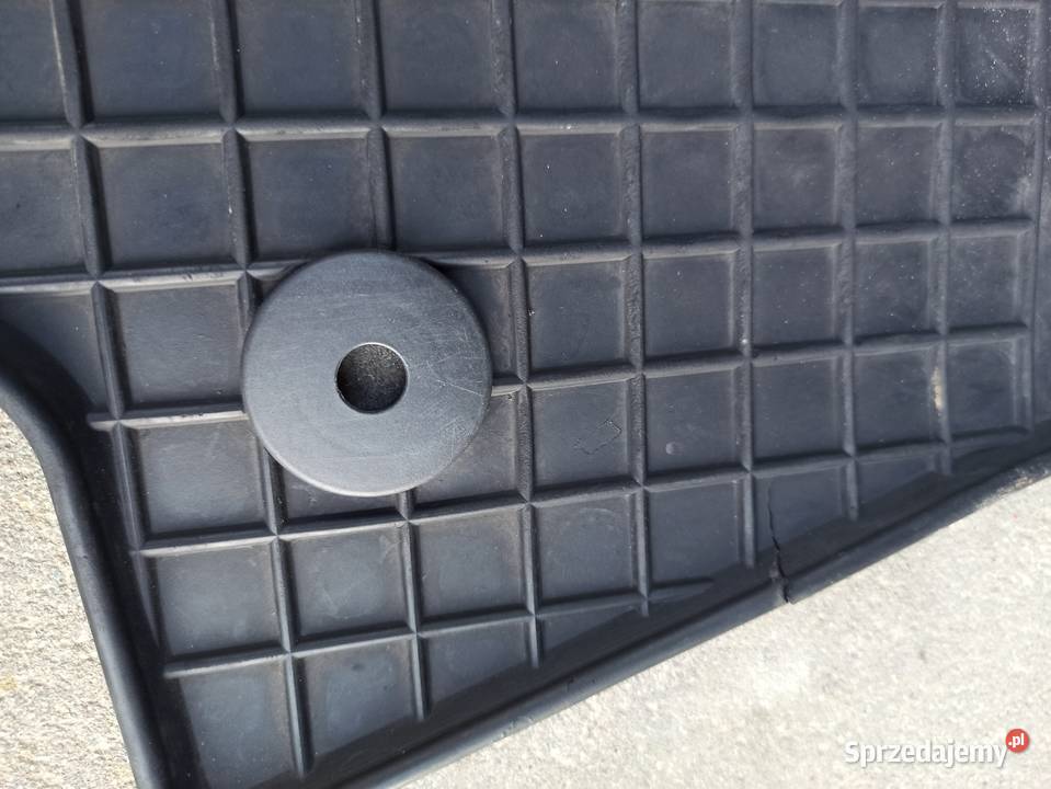 Dywanik gumowy Wycieraczka kierowcy Opel Zafira Dębica sprzedam
