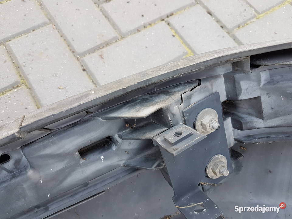 AUDI 80 B3 1996 ZDERZAK PRZOD 893807101 osobowe Karoseria sprzedam