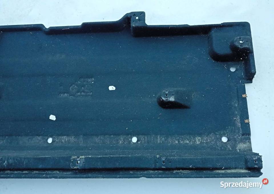 Audi Q3 8U Lift osłona podwozia lewa Przeźmierowo