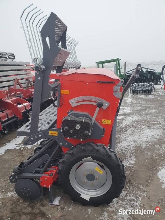Siewnik 3m redlice 2talerzowe Euro masz Agro kujawsko-pomorskie Miechowice