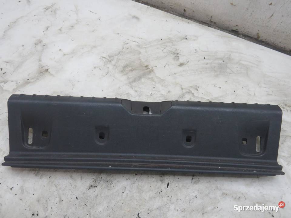 OSŁONA PASA TYLNEGO BMW F20 7221871