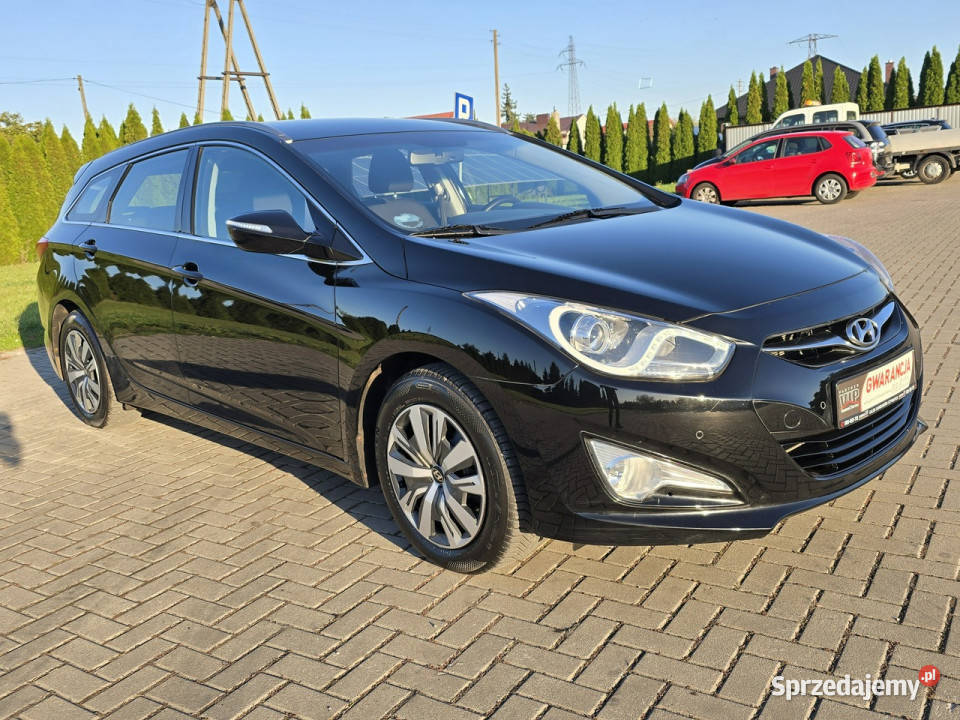 Hyundai i40 16Benzyna SerwisLedyKlimatr 2 kurtyny powietrzne Kutno