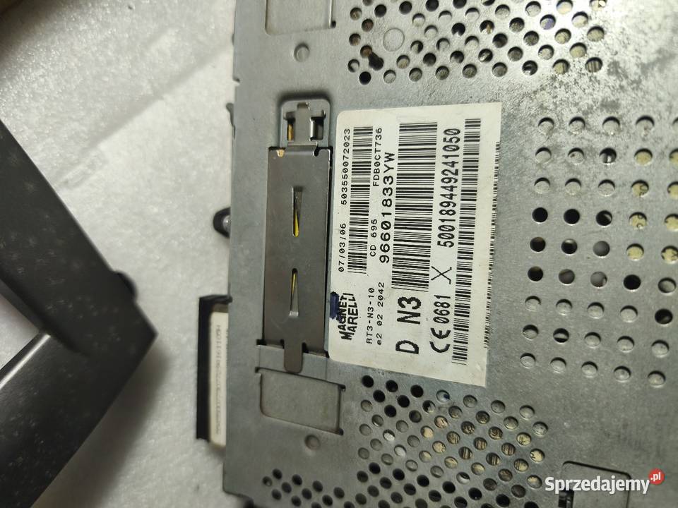 radio Rt3 działające do końca z wyświetlaczem MP3 Elektronika Gidle sprzedam