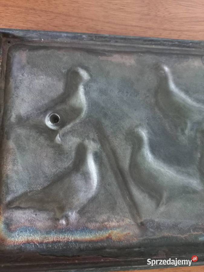 Relief rzeźba odlew Gołębie cyna Toruń