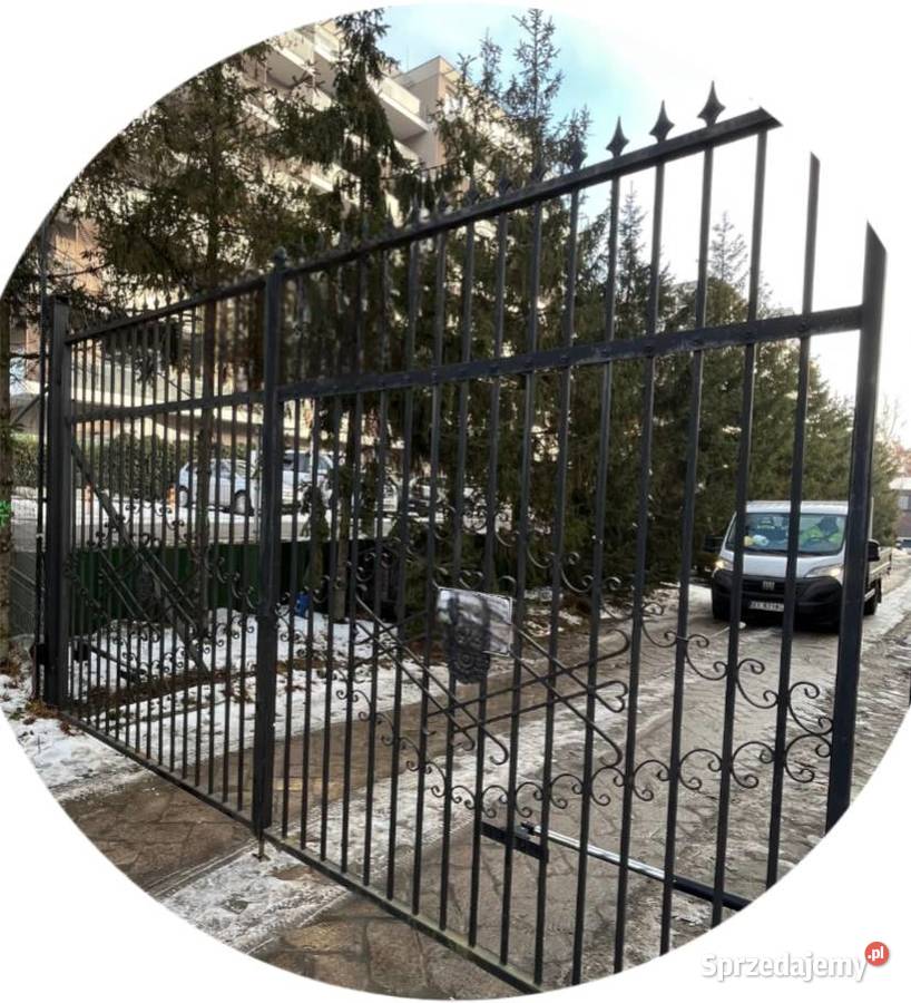 Brama dwuskrzydłowa z automatem stan Katowice