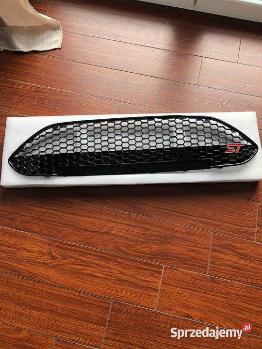 Grill atrapa fiesta lift mk7 20132017