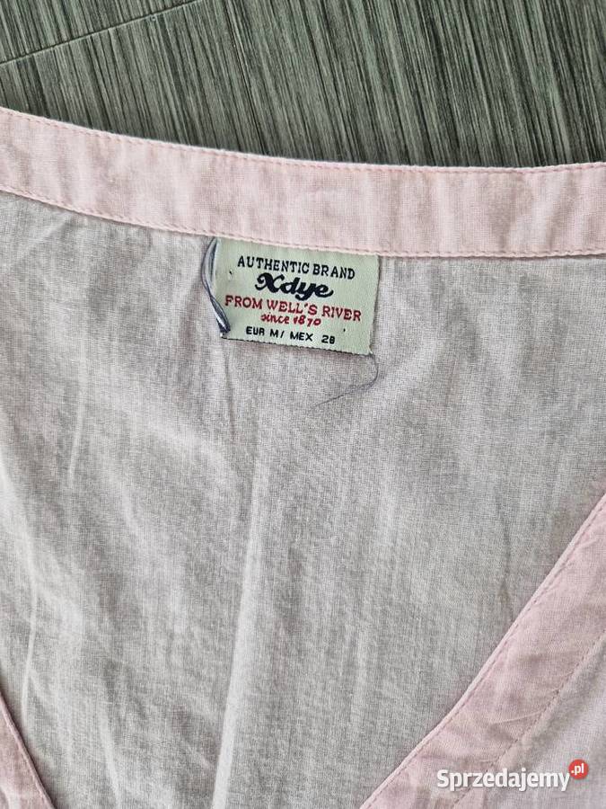 Bluzka w pudrowym różu