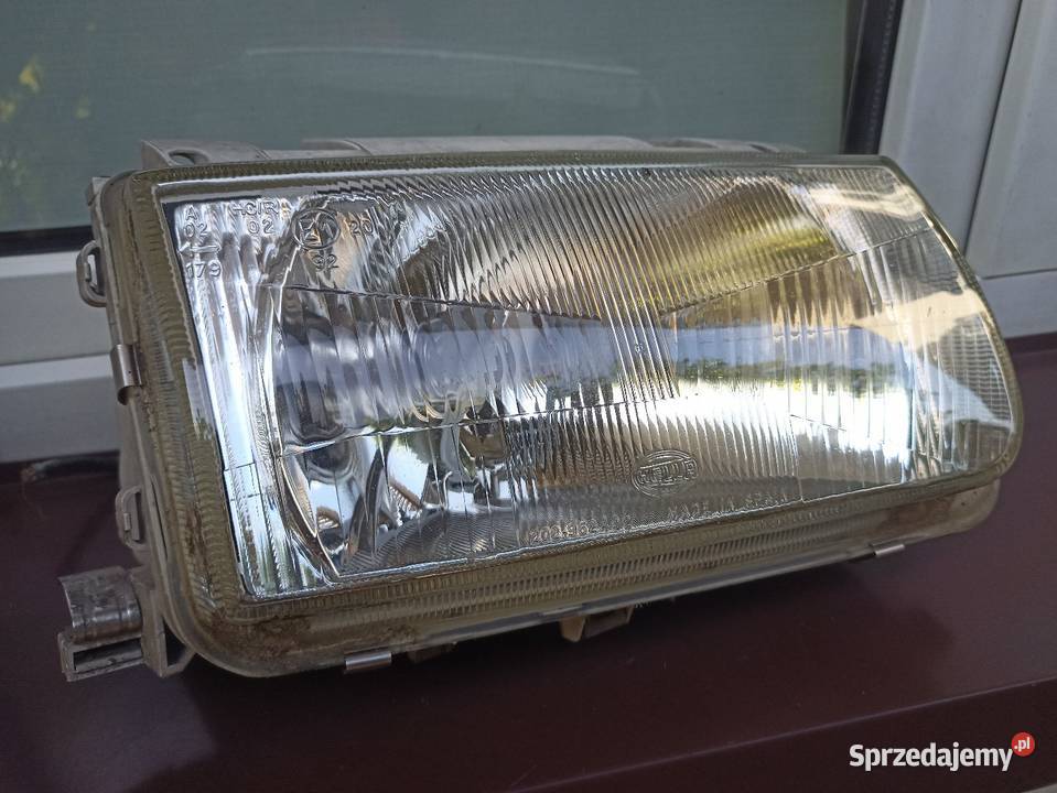 VW Polo III 3 6N lampa przednia prawa reflektor osobowe Sieradz