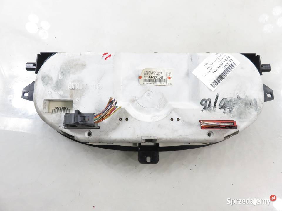 LICZNIK RENAULT SCENIC I FL 19 dTi 8200071811 osobowe sprzedam