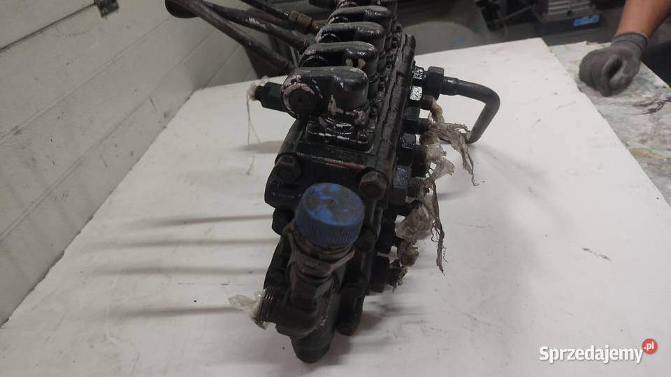 ROZDZIELACZ HYDRAULICZNY 5CIO SEKCYJNY Włoszczowa
