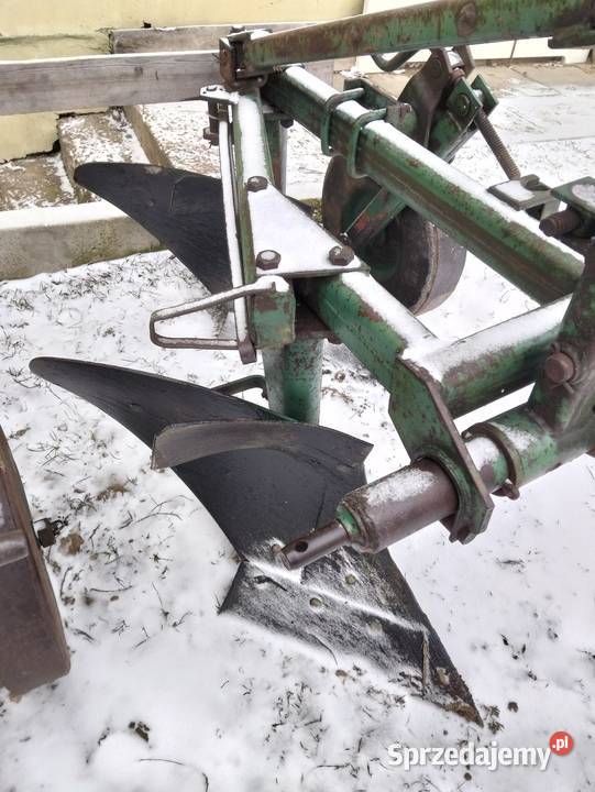 Sprzedam pług 2 skibowy Grudziącki Idealny stan Huta Koszary sprzedam