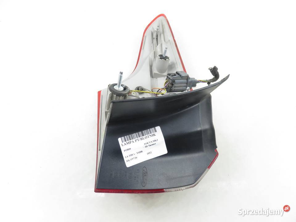 LAMPA PRAWA TYLNA FORD FOCUS MK3 III Turnier małopolskie