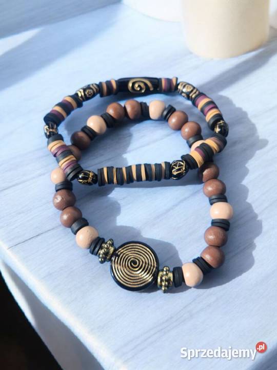 Zestaw dwóch bransoletek z drewnianych koralików Sanok