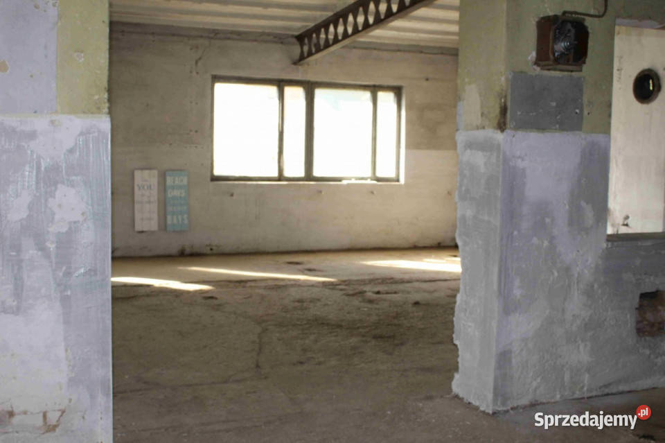 Sprzedam budynek do zaadoptowania na dom 600m2 śląskie Krzanowice