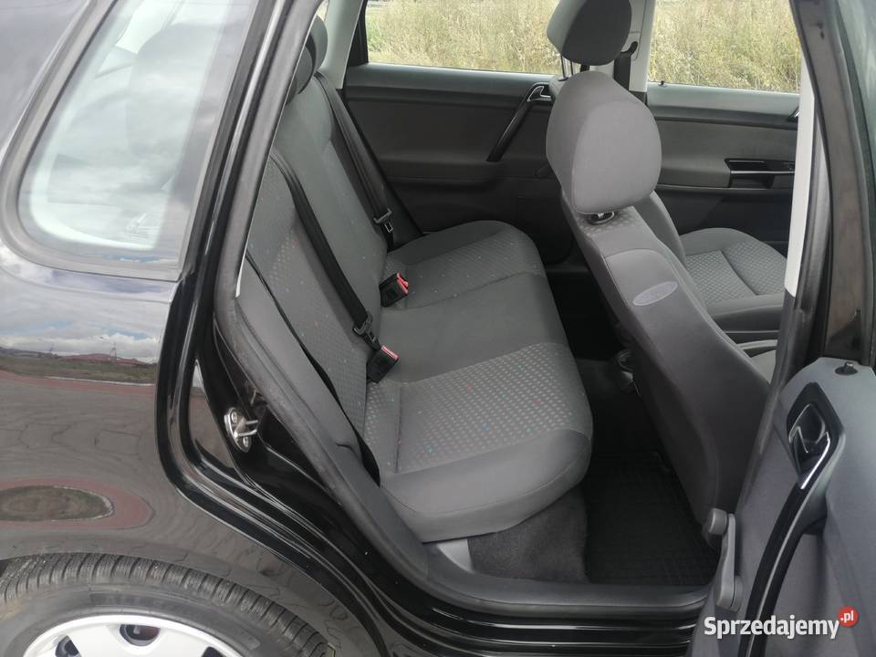 Śliczne polo 2005 silnik 14 benzyna auto gniazdo USB
