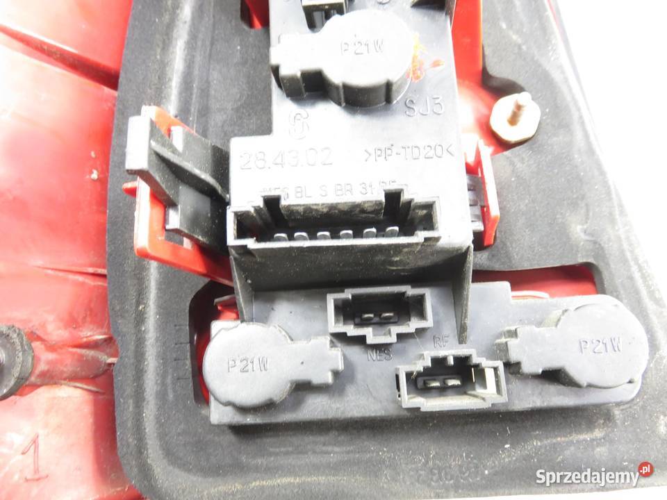 LAMPA PRAWA TYLNA VW GOLF IV Variant 1J9945075P małopolskie