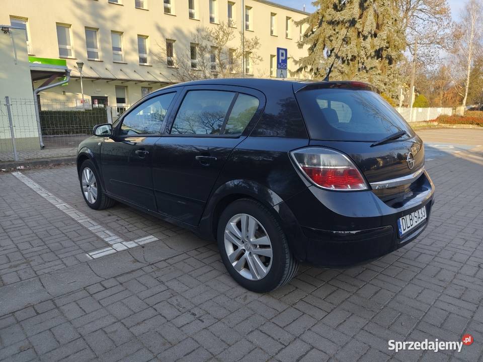 Opel Astra H 17 100 2007r 1686cm3 Wrocław