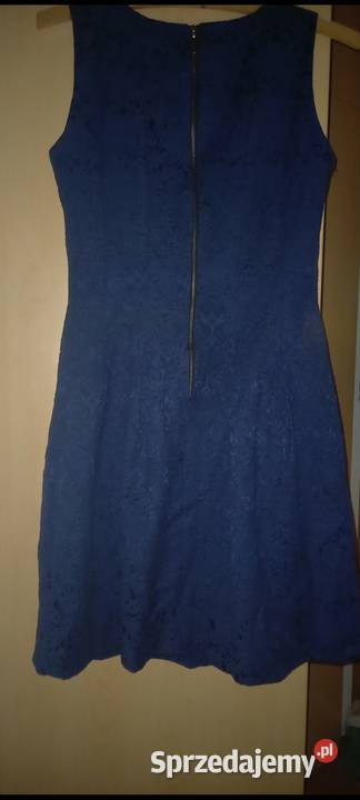 Sprzedam elegancka sukienke 36 Na szelkach