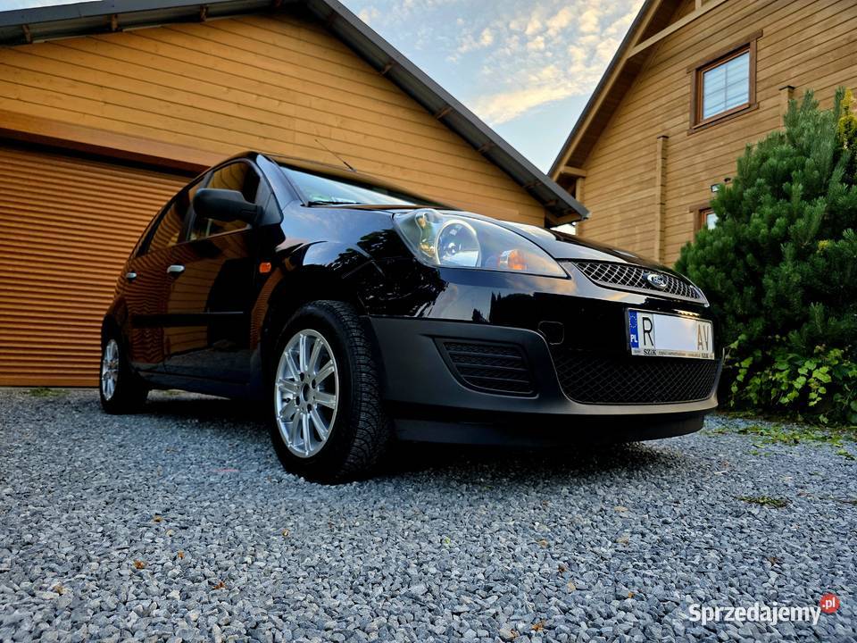 Ford Fiesta 2006r 14 BENZYNA Rok produkcji 2006 Strzyżów