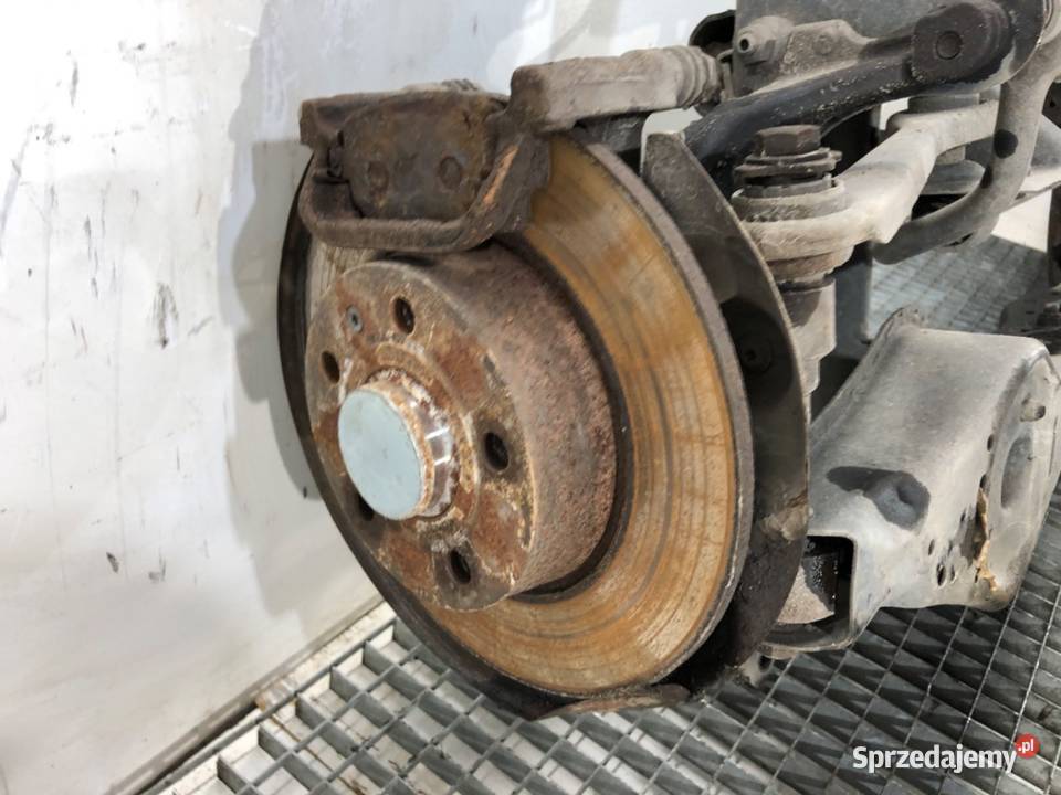 BELKA TYŁ VW PASSAT B7 SedanLimuzyna TYLNA