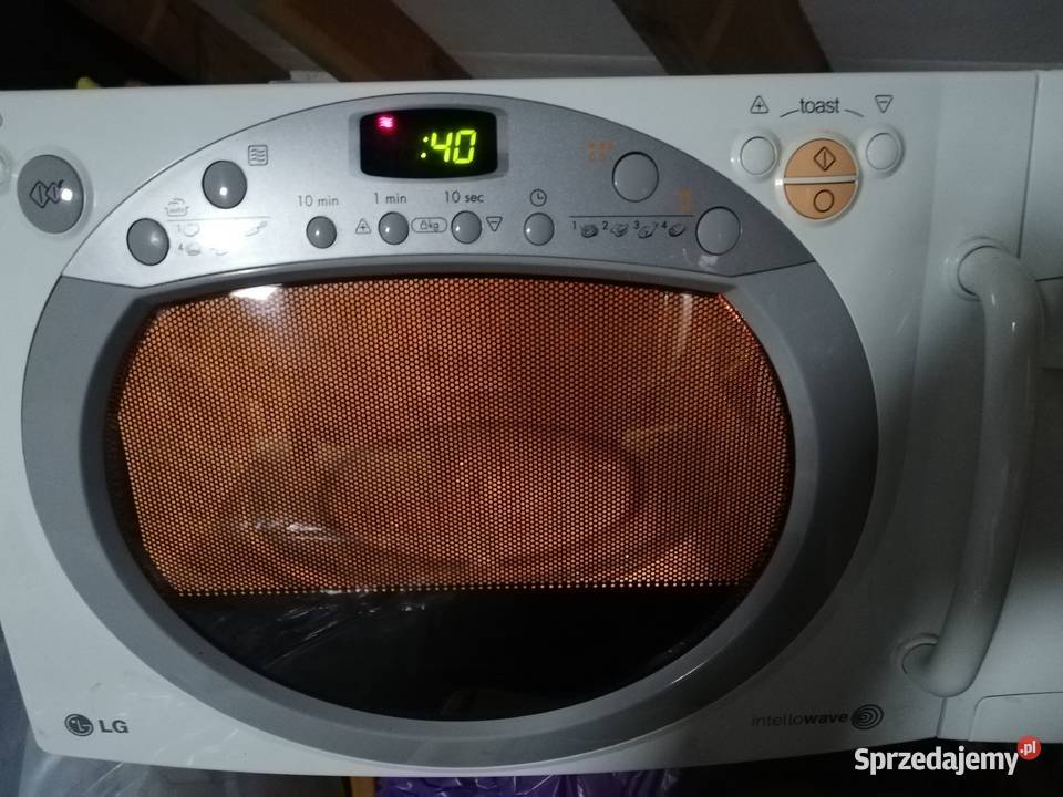 Kuchenka mikrofalowa LG z tosterem 2w1
