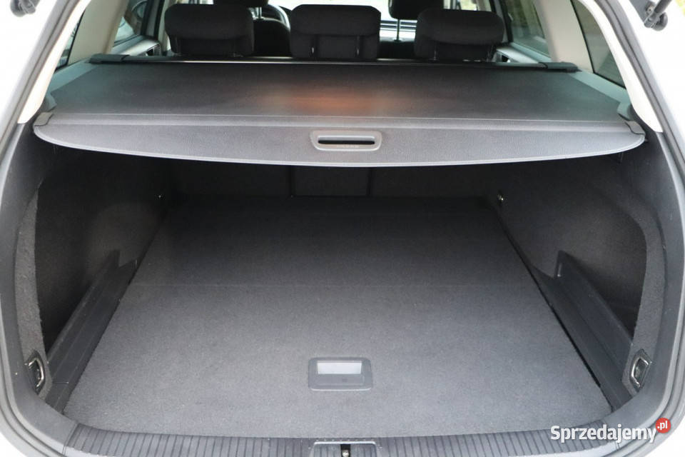 Volkswagen Passat krajowyserwisowanyzarejestr FA Opole