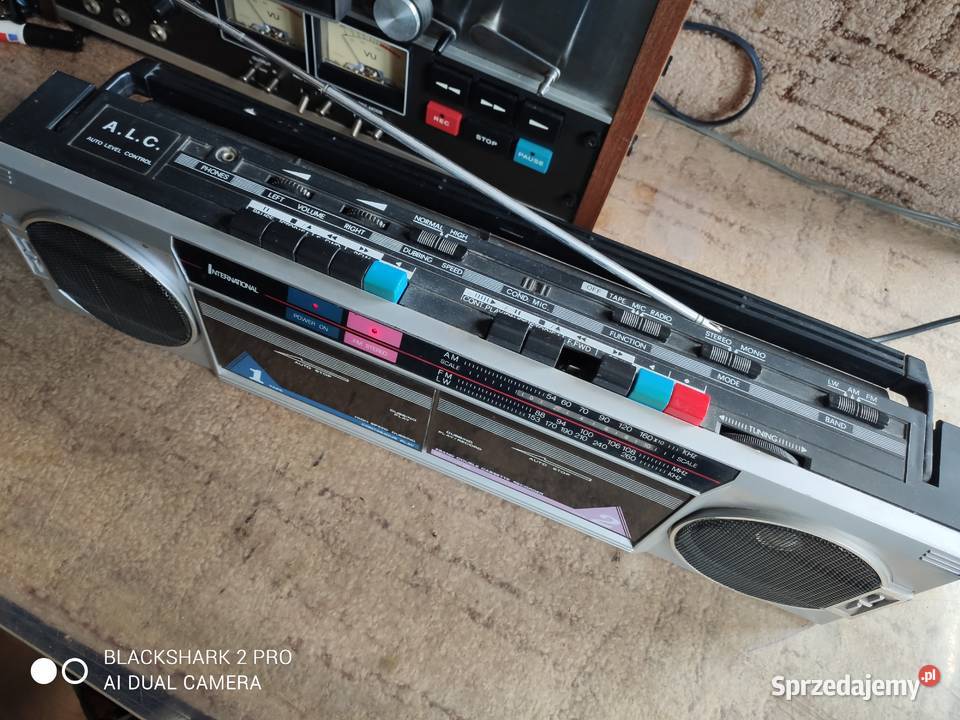 radiomagnetofon International AK21 Mosty