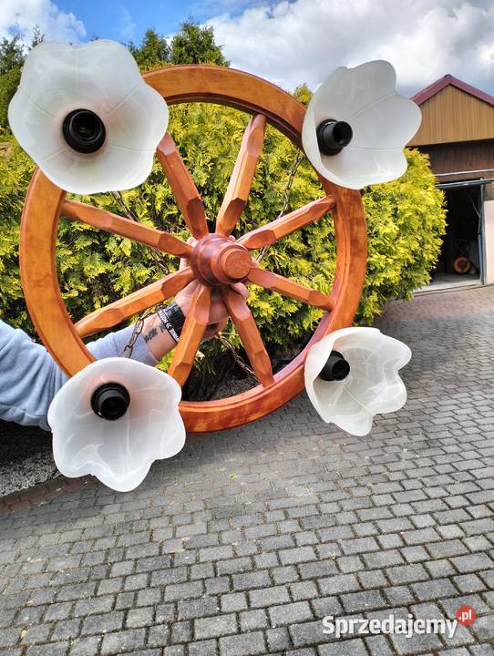 Zyrandole w kształcie koła wozu Lampy wiszące Główiew sprzedam