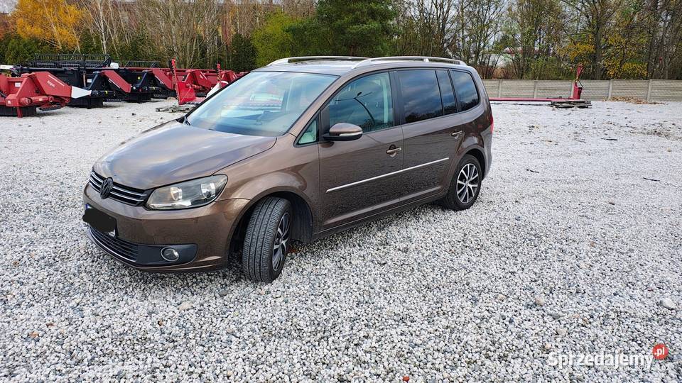 Volkswagen Touran Rok produkcji 2013 Komorniki