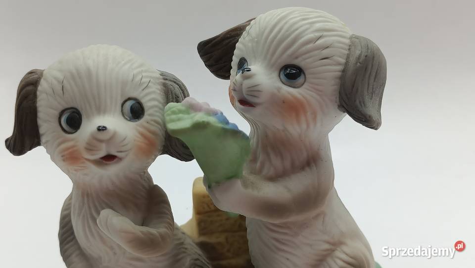 Figurka dwa bawiące się pieski Zamość