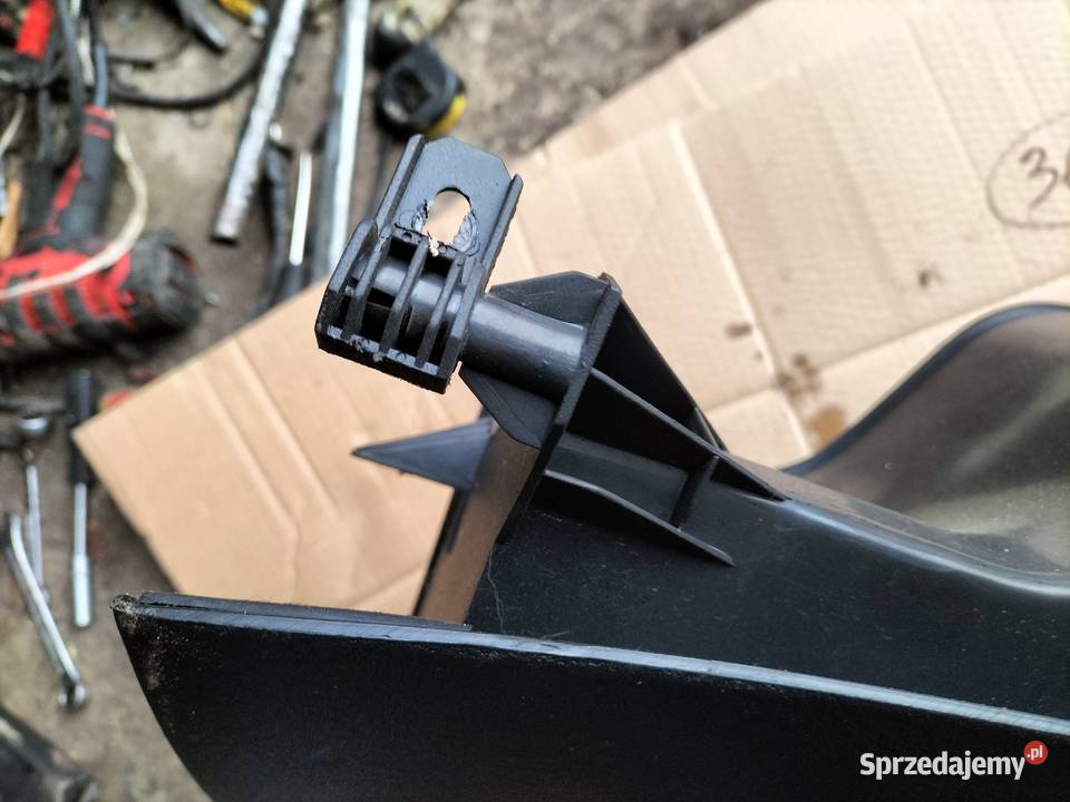 AUDI 80B4 80 B4 SCHOWEK PASAŻERA Kamień-Kolonia