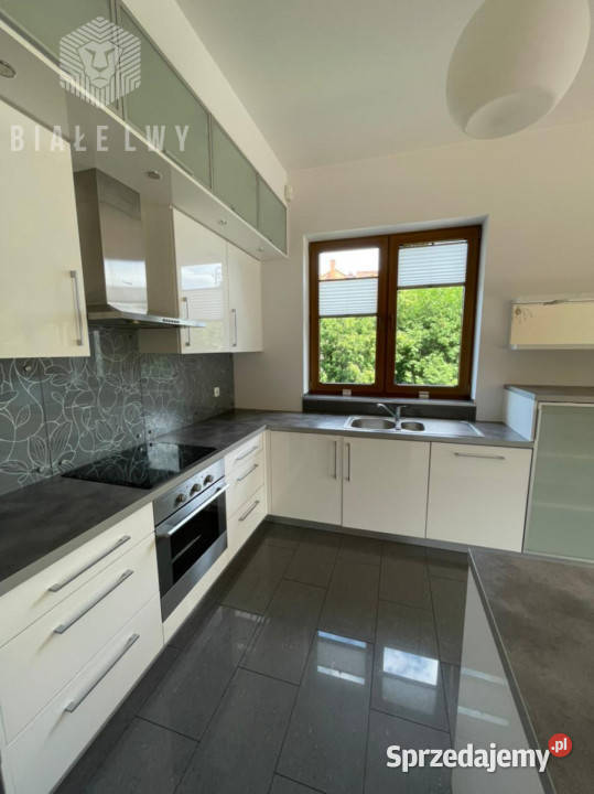 Dom wolnostojący Warszawa Inspektowa 330m2