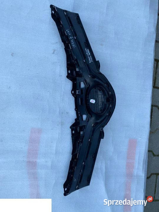 TOYOTA YARIS LIFT ATRAPA PRZEDNIA 531010D660 osobowe lubelskie Kozubszczyzna