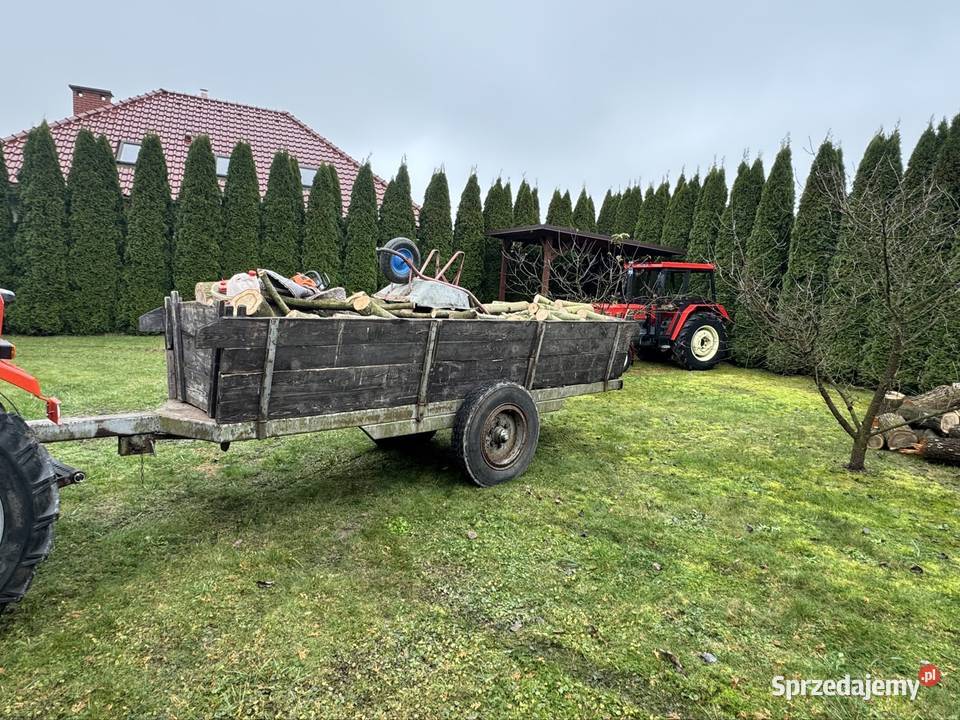 Przyczepa rolnicza jedno osiowa nieuszkodzony Kłaj