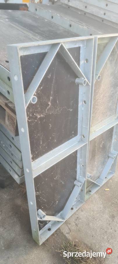 szalunki ścienne Budowa mazowieckie Słupno