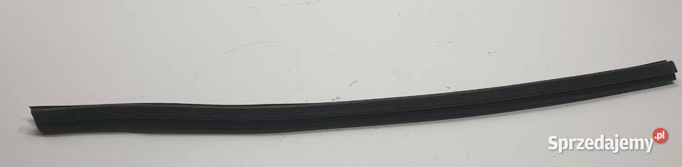 AUDI A4 B8 USZCZELKA ZGARNIAJĄCA LEWA 8K0839479C Rybnik