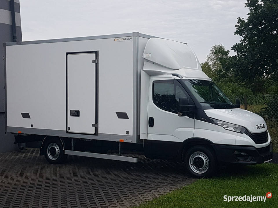 Iveco Daily KONTENER 8EP KLIMA 423x224x225 30160 bluetooth Poręba