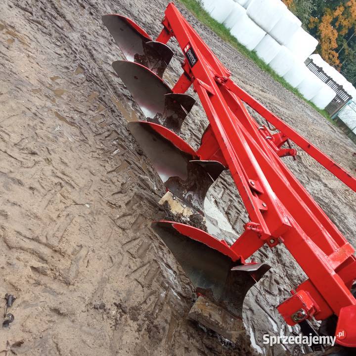 Pług 4 skibowy Awemak 4x40 Paradyż