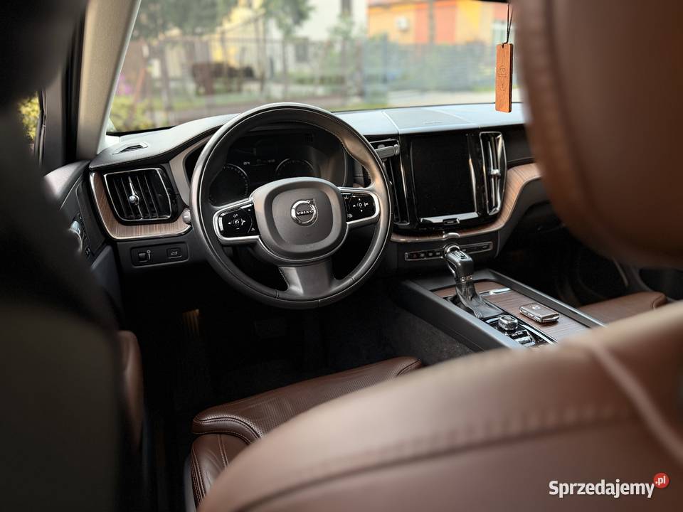 Volvo XC60 T6 Inscription AWD 316 Pine Grey 724 Kołbiel