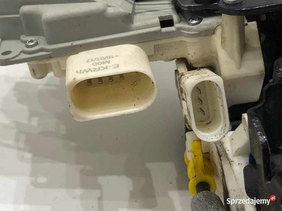 ZAMEK DRZWI PRAWY TYŁ AUDI Q7 4M SUV 4M0839016J osobowe