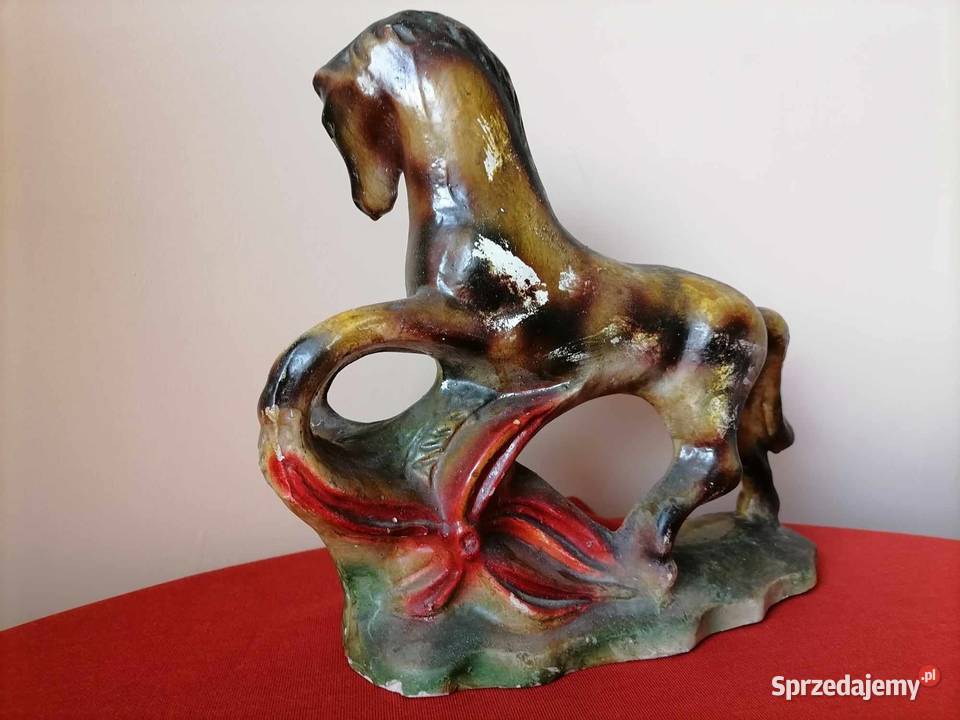 Figura Masywna Gipsowa Koń 1970 Rzeźby i figury dolnośląskie Wałbrzych