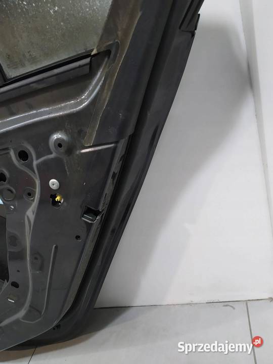DRZWI PRAWE TYŁ SEDAN SZARE Bmw Seria 3 VII świętokrzyskie sprzedam