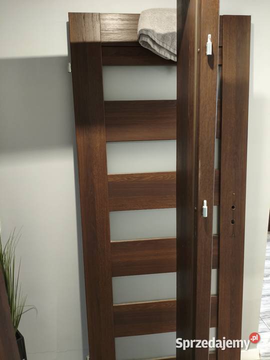 Drzwi wewnętrzne z ościeżnicami regulowanymi małopolskie