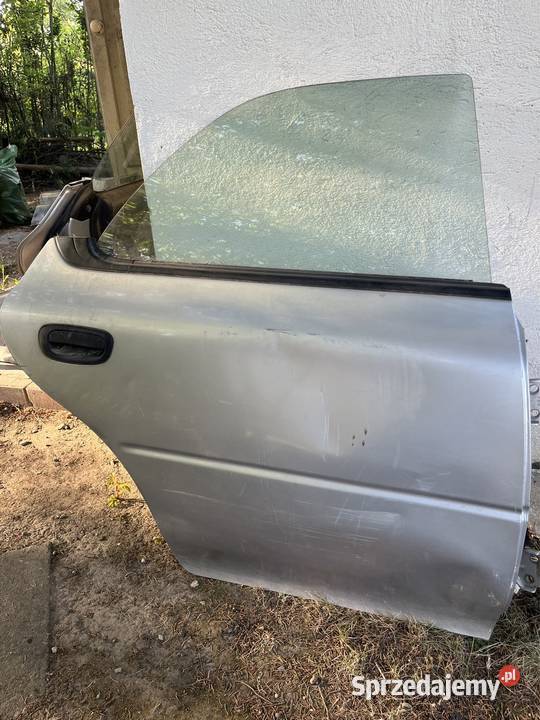 Subaru Impreza GC 8 drzwi Tył prawe Dzierżoniów